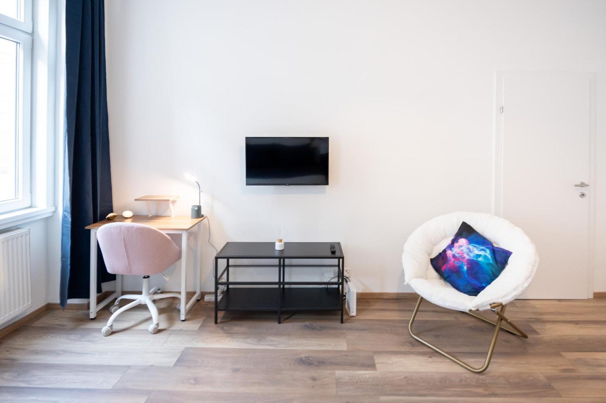 Radiant Premium - Fünfhaus Apartment *